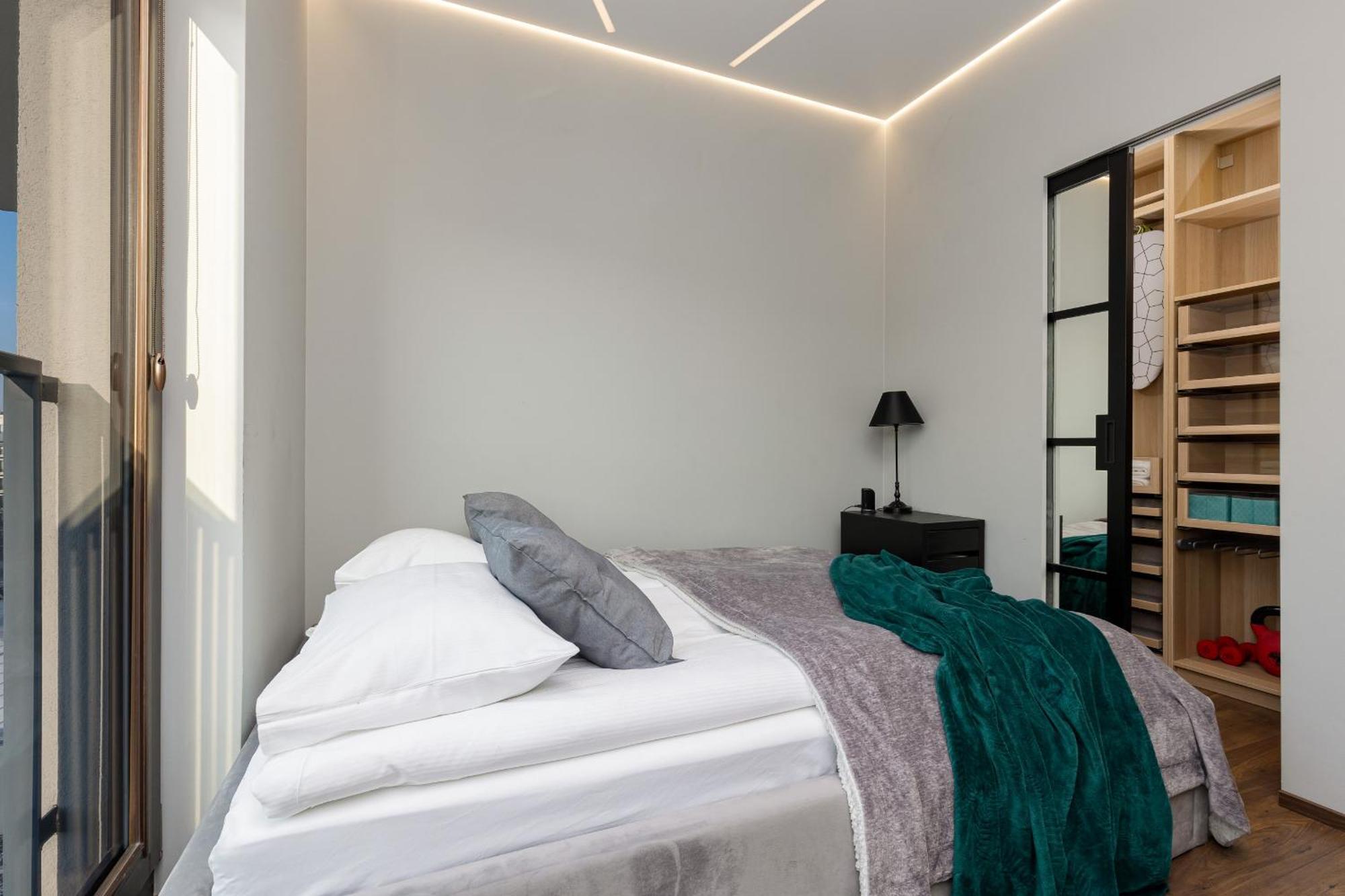 Apartamento Emerald With Parking By Renters Varsovia
